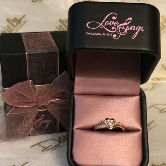 Love Song Limited Edition Ring - Picture 3 of 3